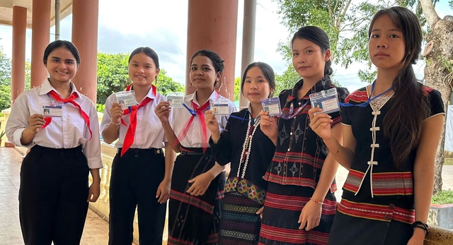 Hai học sinh miền núi Quảng Trị sáng chế máy điểm danh điện tử - Ảnh 6.