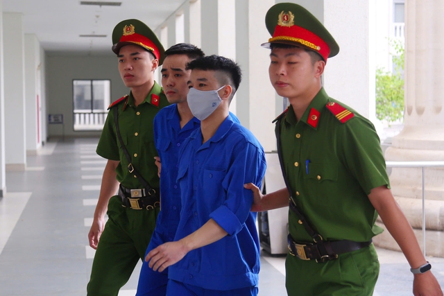 Mẹ Mr Pips nói con trai bị tâm thần 13 năm, bố tìm cách 'chạy' giám định- Ảnh 2.