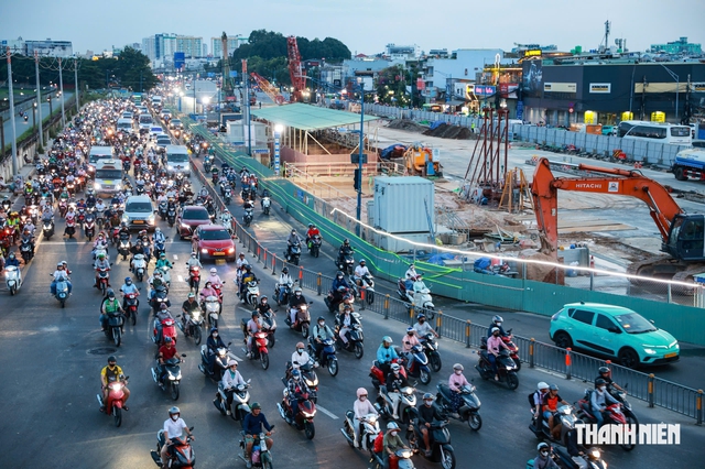 TP.HCM cấm xe tải, xe khách trên một đoạn đường Trường Chinh từ ngày 7.11- Ảnh 2.
