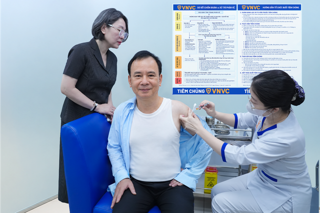 VNVC triển khai vắc xin c&uacute;m chuy&ecirc;n biệt cho người cao tuổi, người c&oacute; bệnh nền - Ảnh 3.