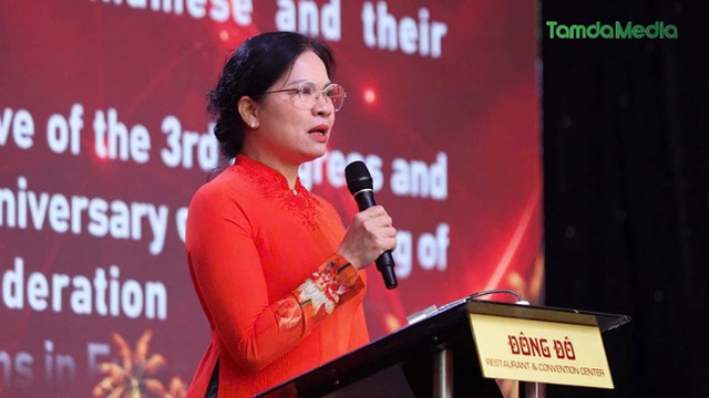 Bà Hà Thị Nga dự Ngày hội Đại đoàn kết toàn dân tộc tại châu Âu- Ảnh 2.