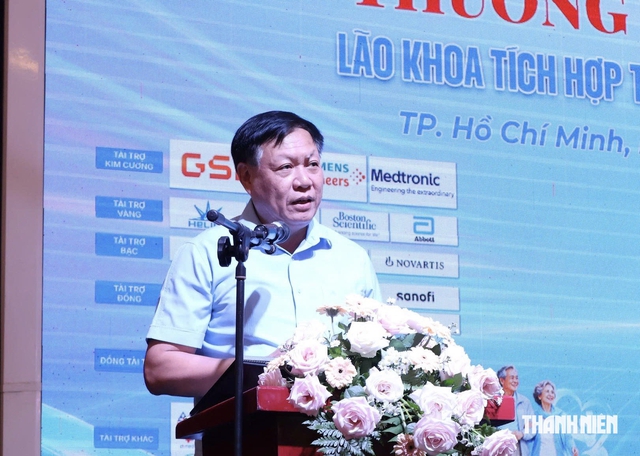 Việt Nam già hóa nhanh, Thứ trưởng Bộ Y tế nêu những giải pháp thích ứng - Ảnh 1.