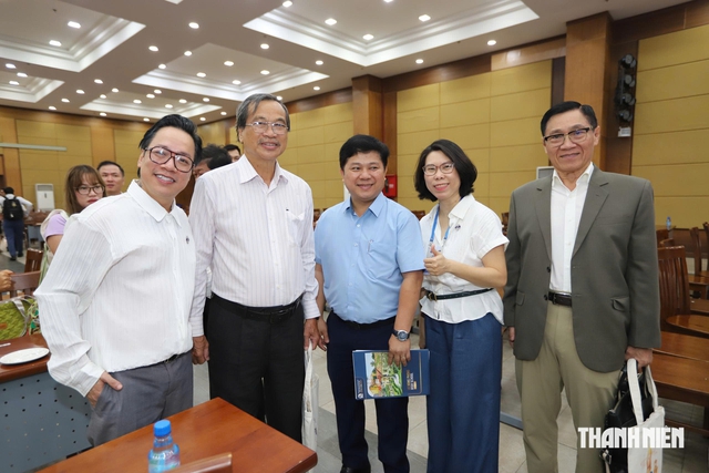 Trường THPT chuyên Lê Hồng Phong công bố hành trình 'Trăm năm trồng người' - Ảnh 3.