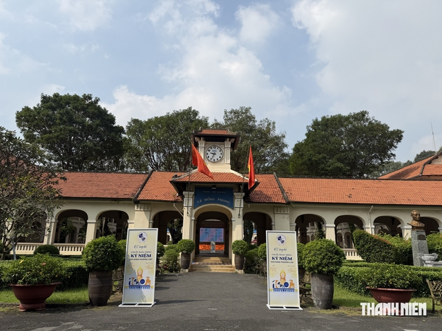 Trường THPT chuyên Lê Hồng Phong công bố hành trình 'Trăm năm trồng người' - Ảnh 1.