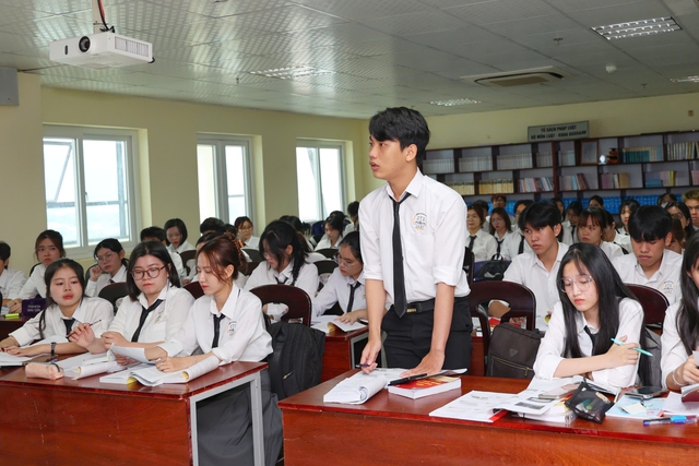Trường ĐH Nha Trang 50 năm gắn b&oacute; Kh&aacute;nh H&ograve;a, hướng tới đại học v&ugrave;ng - Ảnh 6.