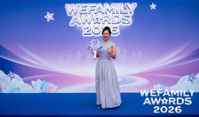 Hòa Minzy, Phan Mạnh Quỳnh khuấy động sân khấu Wefamily Awards 2026 - Ảnh 3.