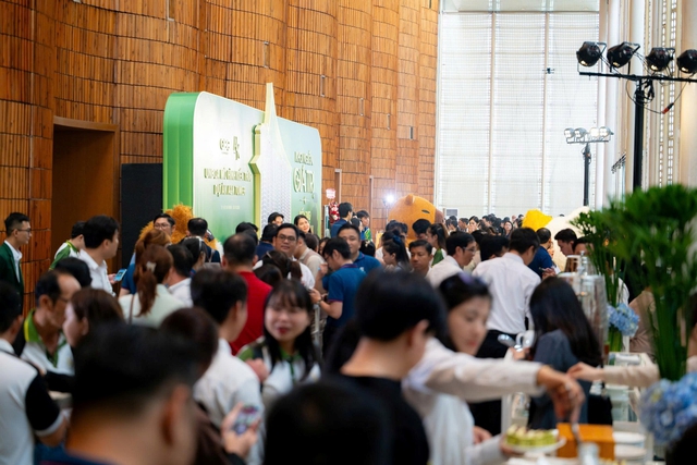 Đông đảo khách hàng thẩm định tại sự kiện khai trương mô hình kiến trúc A&K Tower - Ảnh 1.