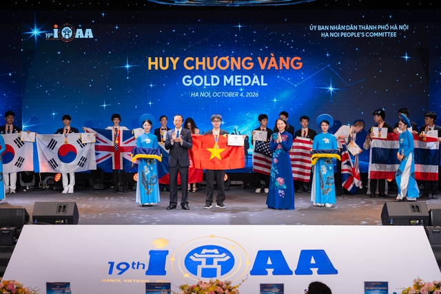 Học sinh Việt Nam gi&agrave;nh 10 huy chương Olympic thi&ecirc;n văn quốc tế- Ảnh 1.