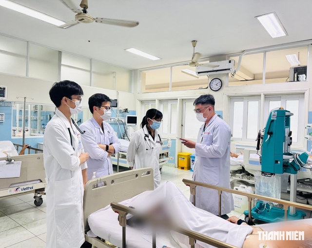 Một ngày của bác sĩ nội trú - Ảnh 1.