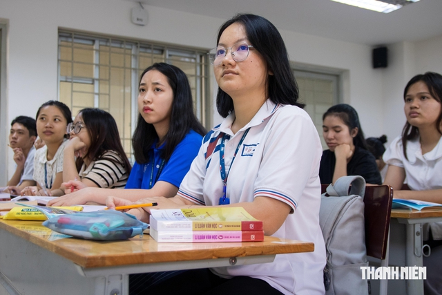 Photocopy sách giáo khoa và nghịch lý giữa bản quyền với quyền tiếp cận tri thức - Ảnh 4.