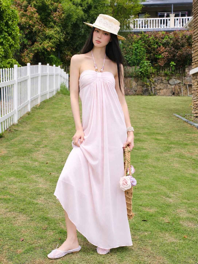 Gi&agrave;y s&aacute;ng m&agrave;u, điểm s&aacute;ng 'đắt gi&aacute;' của m&ugrave;a thu  - Ảnh 2.