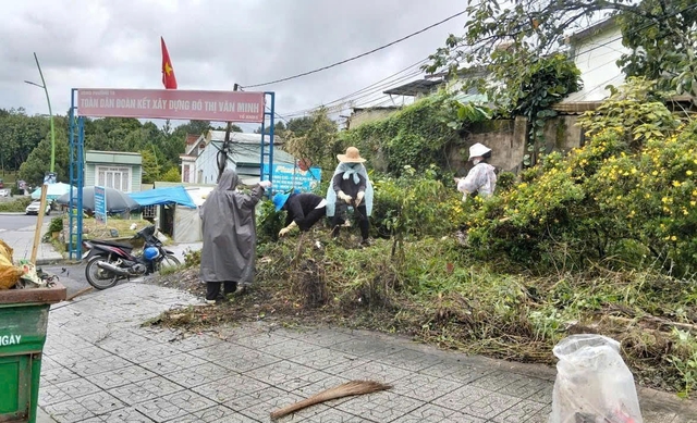 Đ&agrave; Lạt đồng loạt l&agrave;m sạch phố phường, trồng hoa đ&oacute;n Festival Hoa 2026- Ảnh 2.