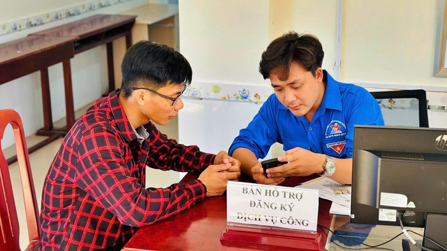Cà Mau đưa kỹ năng số đến từng nhà, học để dùng được - Ảnh 4.