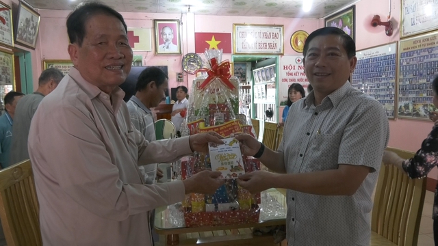 Ông Son có tấm lòng son - Ảnh 4.