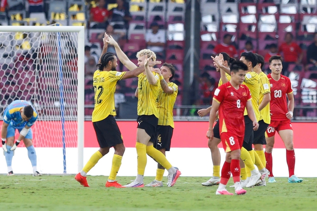 Đội tuyển Việt Nam kiệt sức v&igrave; vừa v&ocirc; địch xong ASEAN Cup đ&atilde; phải chiến đấu ngay giải lớn- Ảnh 1.