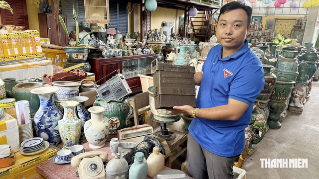 Hai vợ chồng trẻ cùng đam mê, siêu tầm hơn 10.000 món đồ gốm Nam bộ - Ảnh 14.