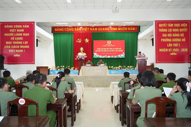 Đại tá Nguyễn Đình Dương: Chỉ huy các đơn vị phải trực tiếp xuống cơ sở- Ảnh 1.