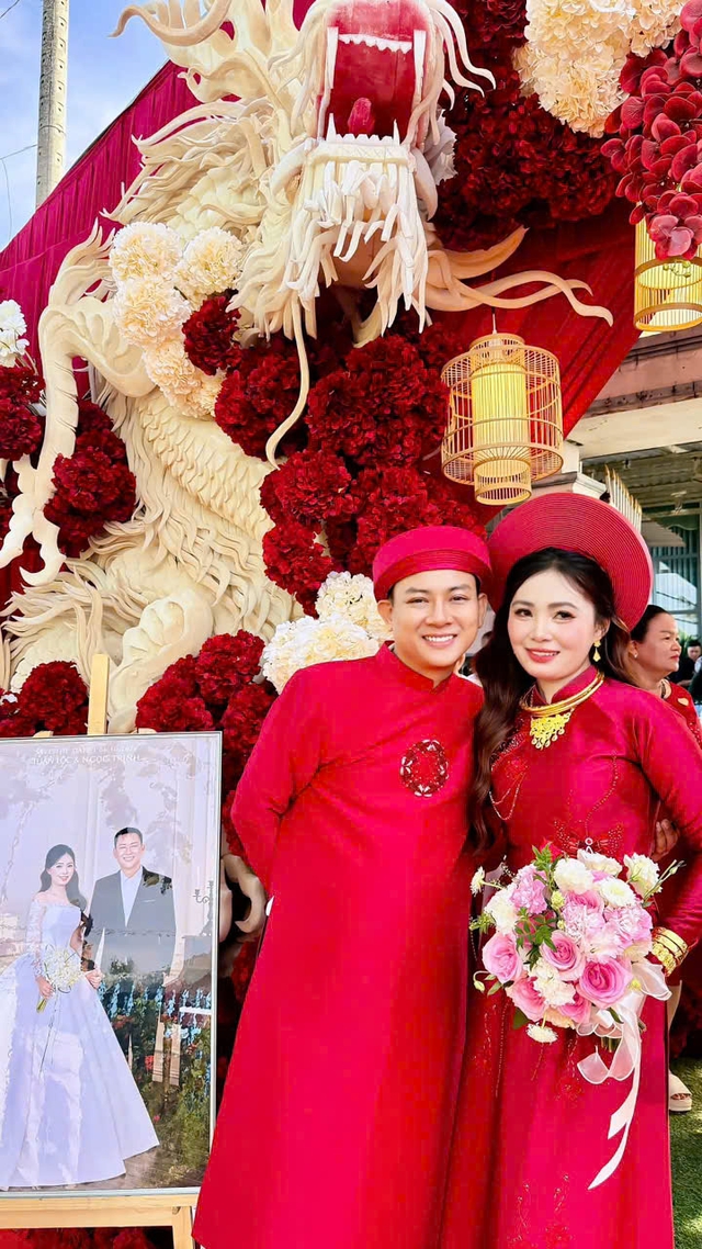 Hoài Lâm cưới vợ kém 9 tuổi, Đàm Vĩnh Hưng đến chúc mừng - Ảnh 1.