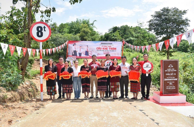 Bridgestone Việt Nam tiếp nối hành trình “Về Nhà An Toàn” từ Quảng Trị đến TP.HCM - Ảnh 1.