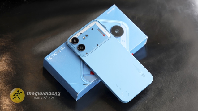 Đánh giá Nothing Phone (4b): Lựa chọn an toàn hay mạo hiểm? - Ảnh 1.