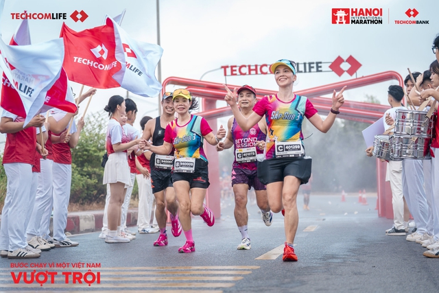 Dấu ấn Techcom Life tại Giải Marathon Quốc tế H&agrave; Nội Techcombank m&ugrave;a thứ 5- Ảnh 1.