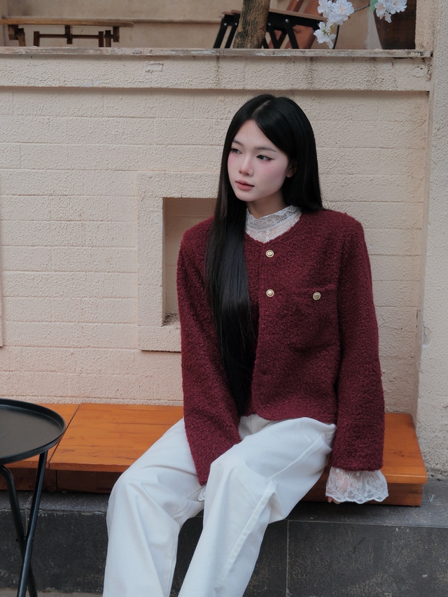 Thổi làn gió quyến rũ vào sắc đỏ burgundy- Ảnh 3.