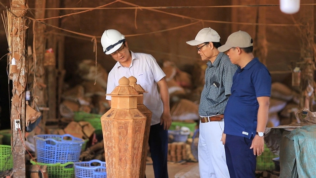 Vỏ quế Trà Bồng làm nên đôi lục bình 'khổng lồ'- Ảnh 6.