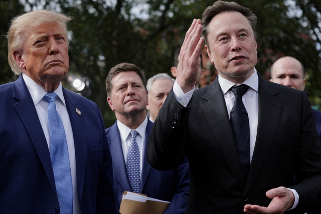 Tổng thống Trump trao huân chương khoa học cao quý nhất cho tỉ phú Elon Musk - Ảnh 1.