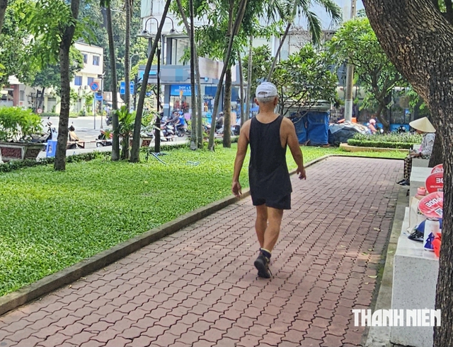 Tập thể dục sau mưa: Người lớn tuổi cần lưu ý gì? - Ảnh 1.
