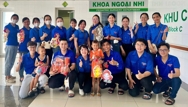 H&agrave;nh tr&igrave;nh thiện nguyện của những thầy thuốc trẻ- Ảnh 2.