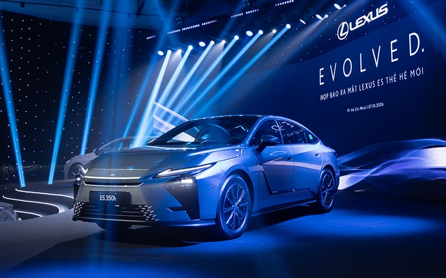 Lexus ES 2026 lần đầu c&oacute; bản thuần điện, gi&aacute; từ 2,34 tỉ đồng - Ảnh 2.