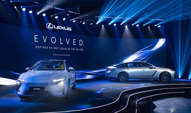 Lexus ES 2026 lần đầu c&oacute; bản thuần điện, gi&aacute; từ 2,34 tỉ đồng - Ảnh 1.