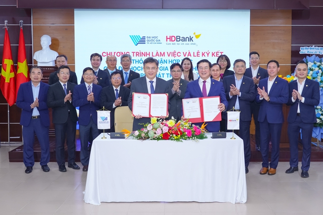 HDBank v&agrave; ĐHQG TP.HCM hợp t&aacute;c to&agrave;n diện, kết nối gi&aacute;o dục, t&agrave;i ch&iacute;nh v&agrave; c&ocirc;ng nghệ- Ảnh 1.