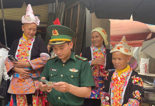 Chú bộ đội sống đẹp ở vùng biên - Ảnh 1.