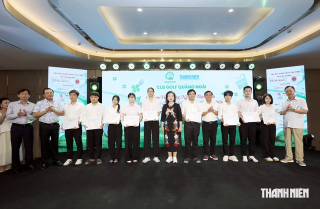 Chắp cánh ước mơ cho tân sinh viên Quảng Ngãi - Ảnh 1.