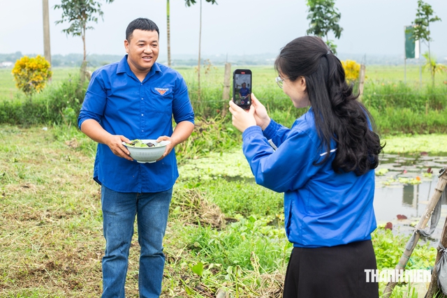 Chàng trai kiếm hàng chục triệu đồng hàng tháng nhờ đưa ốc lên mạng xã hội - Ảnh 3.