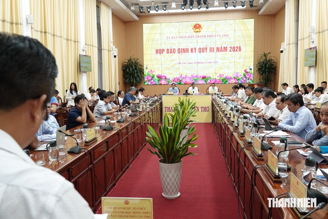 Xổ số Hậu Giang chi 14 tỉ tiếp kh&aacute;ch: L&atilde;nh đạo Cần Thơ n&oacute;i g&igrave;?- Ảnh 2.