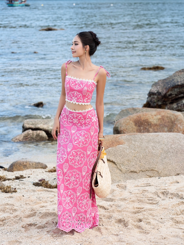 Làm mới phong cách với họa tiết trừu tượng- Ảnh 6.