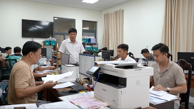 Ông Đinh Văn Nơi kiểm tra việc xử lý hồ sơ đất đai ở Phú Quốc- Ảnh 3.