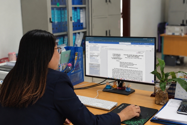Từ hồ sơ giấy đến số hóa! - Ảnh 1.