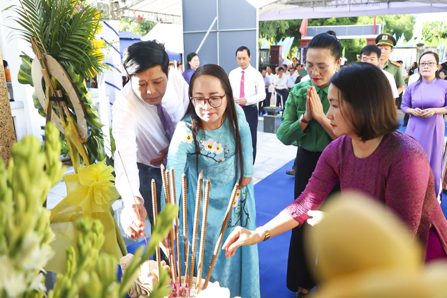 Tưởng niệm 180 đồng bào bị sát hại trong vụ thảm sát Diên Niên - Phước Bình- Ảnh 1.