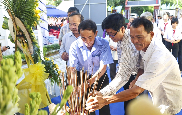 Tưởng niệm 180 đồng bào bị sát hại trong vụ thảm sát Diên Niên - Phước Bình- Ảnh 2.