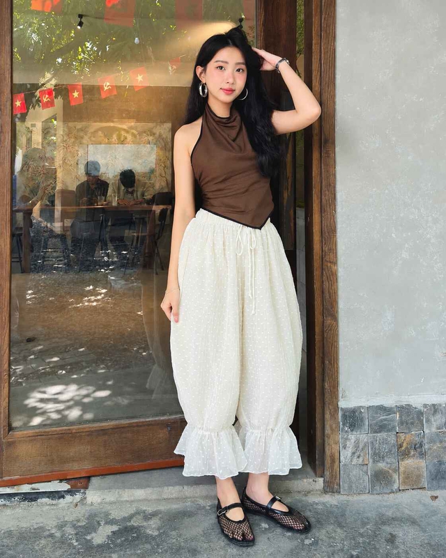 Gam màu nâu vừa cổ điển vừa ấm áp cho những ngày se lạnh- Ảnh 2.