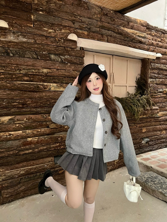 Chỉ một chiếc áo cổ lọ, biến hóa cả tuần không lo trùng lặp- Ảnh 5.