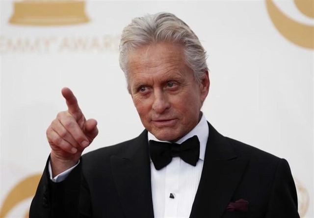 Huyền thoại màn ảnh Michael Douglas thú nhận từng nhiều lần 'vụng trộm' trên phim trường - Ảnh 1.