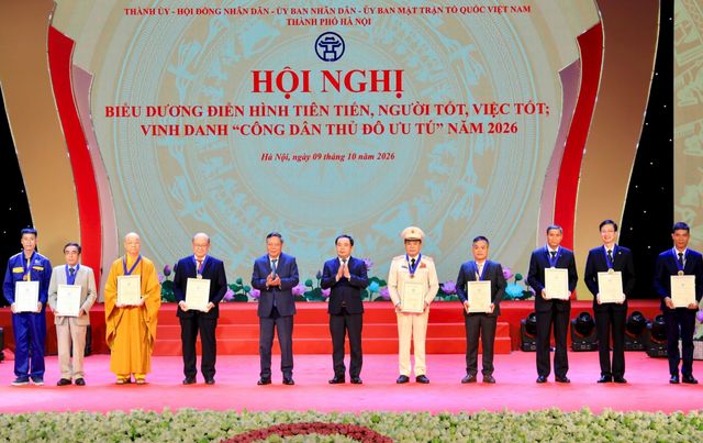 Giám đốc Công an TP.Hà Nội được vinh danh 'Công dân thủ đô ưu tú' năm 2026- Ảnh 1.