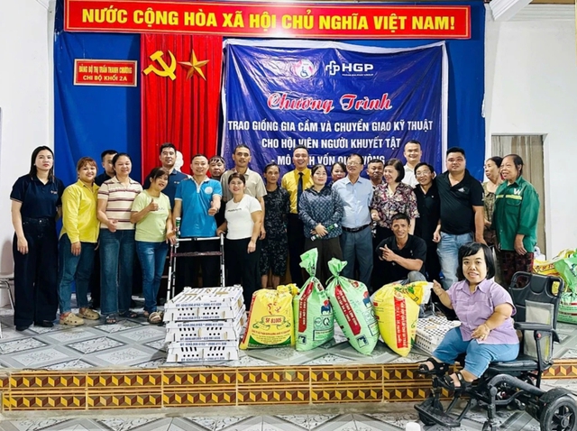 Cô gái ‘da cam’ và vòng quay trao sinh kế - Ảnh 3.