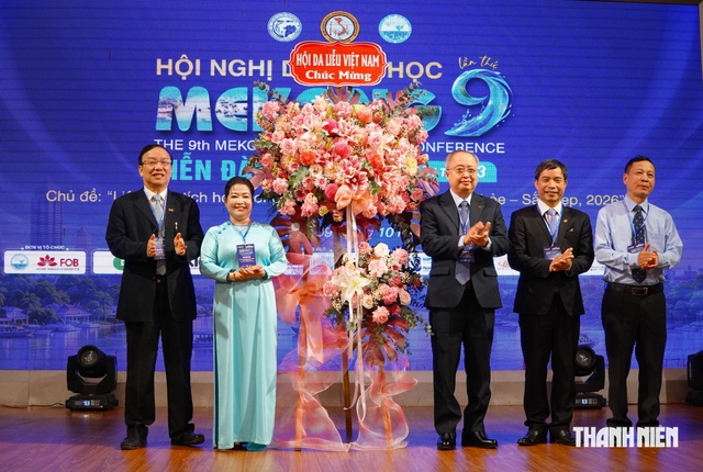 Nhiều chuyên gia đến Cần Thơ cập nhật kiến thức về da liễu – thẩm mỹ - Ảnh 2.