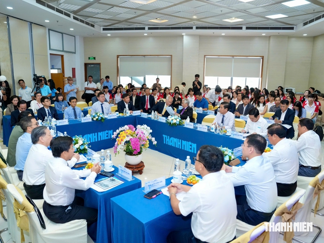 'Ứng dụng khoa học c&ocirc;ng nghệ v&agrave;o điều trị c&aacute;c ca bệnh kh&oacute;' tại Việt Nam - Ảnh 3.