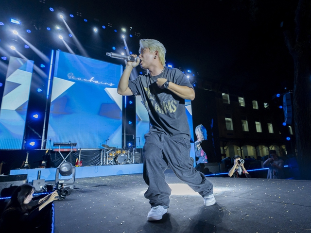 Một đêm – đủ mặt thần tượng: Tuổi Hồng Minh Khai 30 khiến gen Z mê mệt - Ảnh 5.